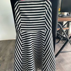 Beautiful tube top style Express black & white striped dress! Size 8! Almost new